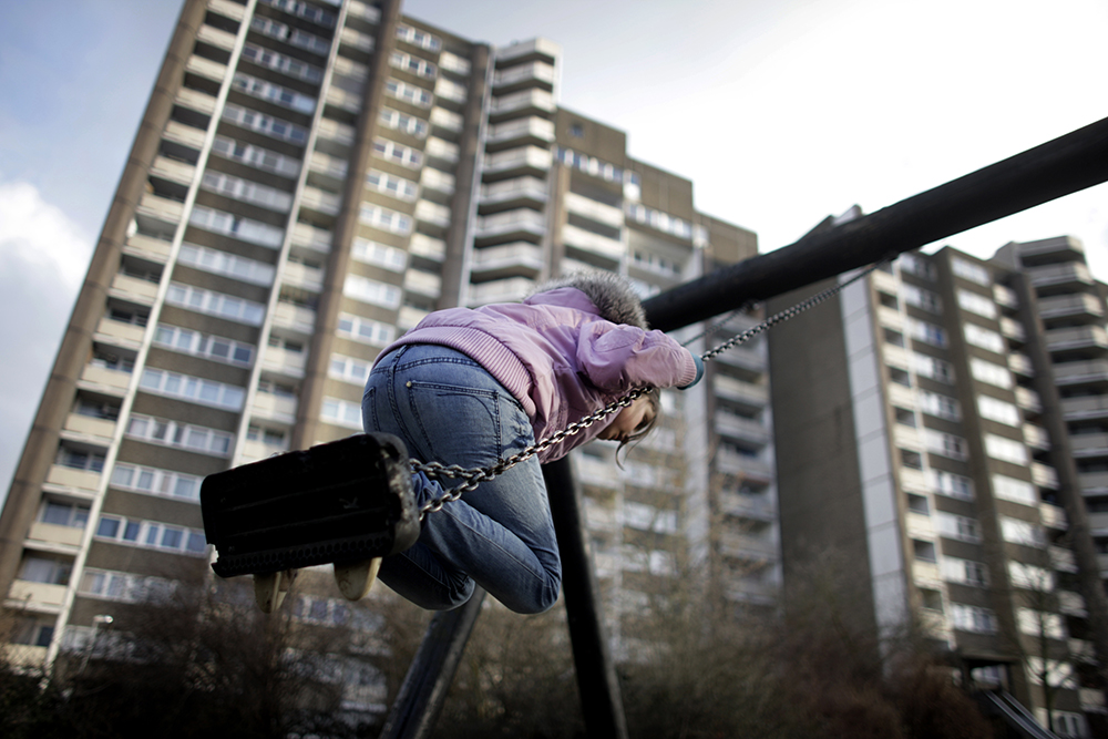 Armut in der EU: Kinder und Jugendliche sind die großen Krisen-Verlierer