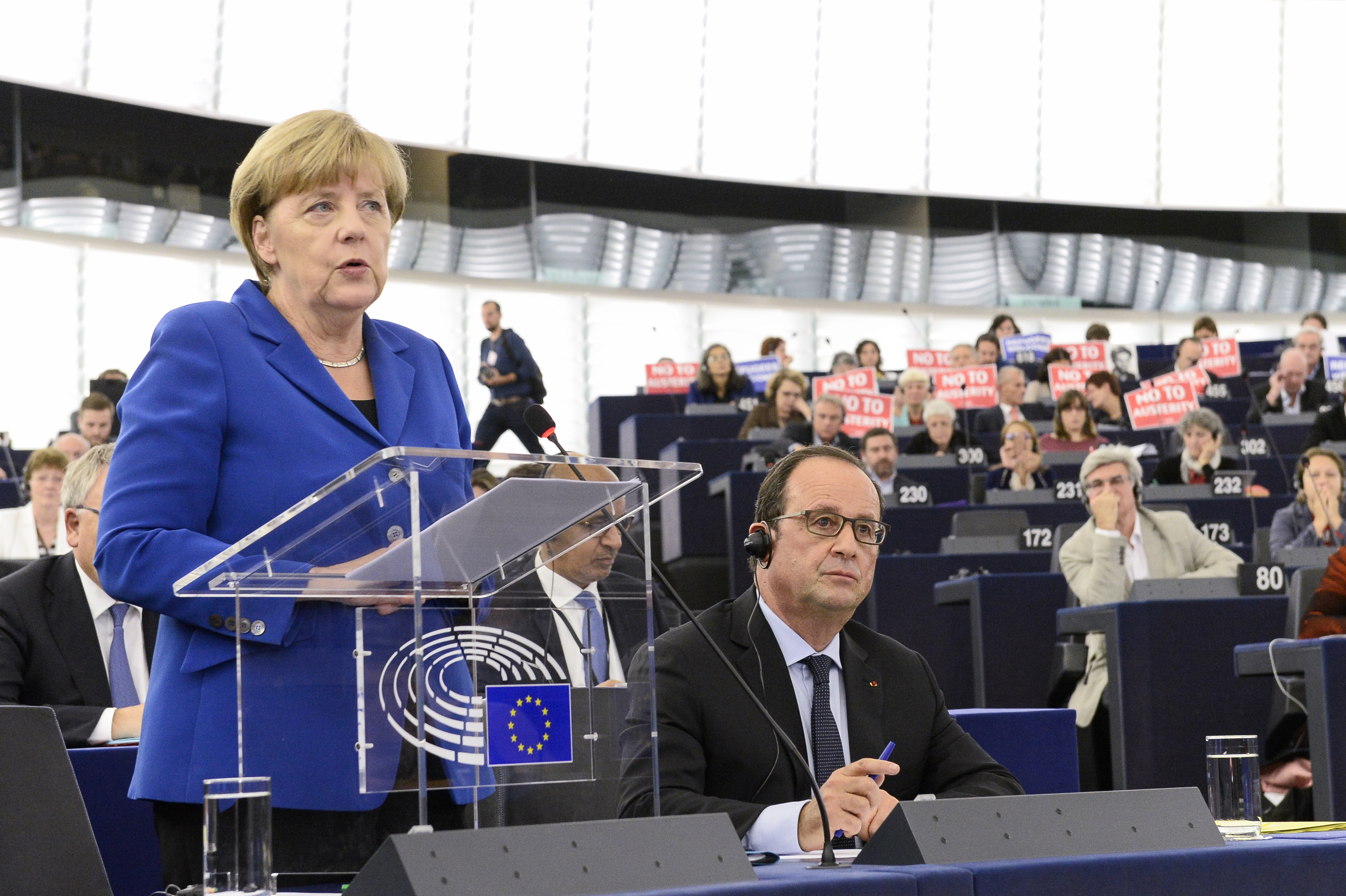 Hollande und Merkel warnen vor nationalen Egoismen in der Flüchtlingskrise 