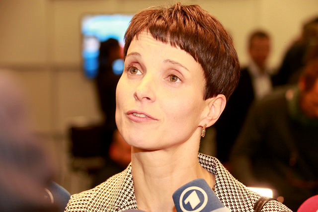 Frauke Petry in Moskau: Schulterschluss mit den Kremltreuen?