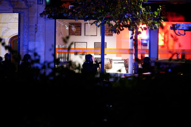 Anschlagserie in Paris: Hollande verhängt Ausnahmezustand für ganz Frankreich
