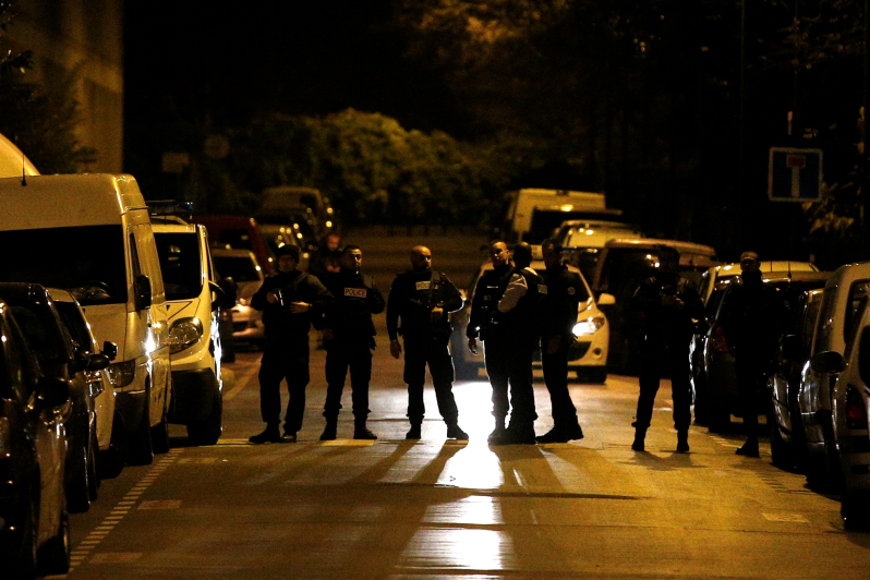 Neue Terrorangst in Paris: Schießerei und Festnahmen
