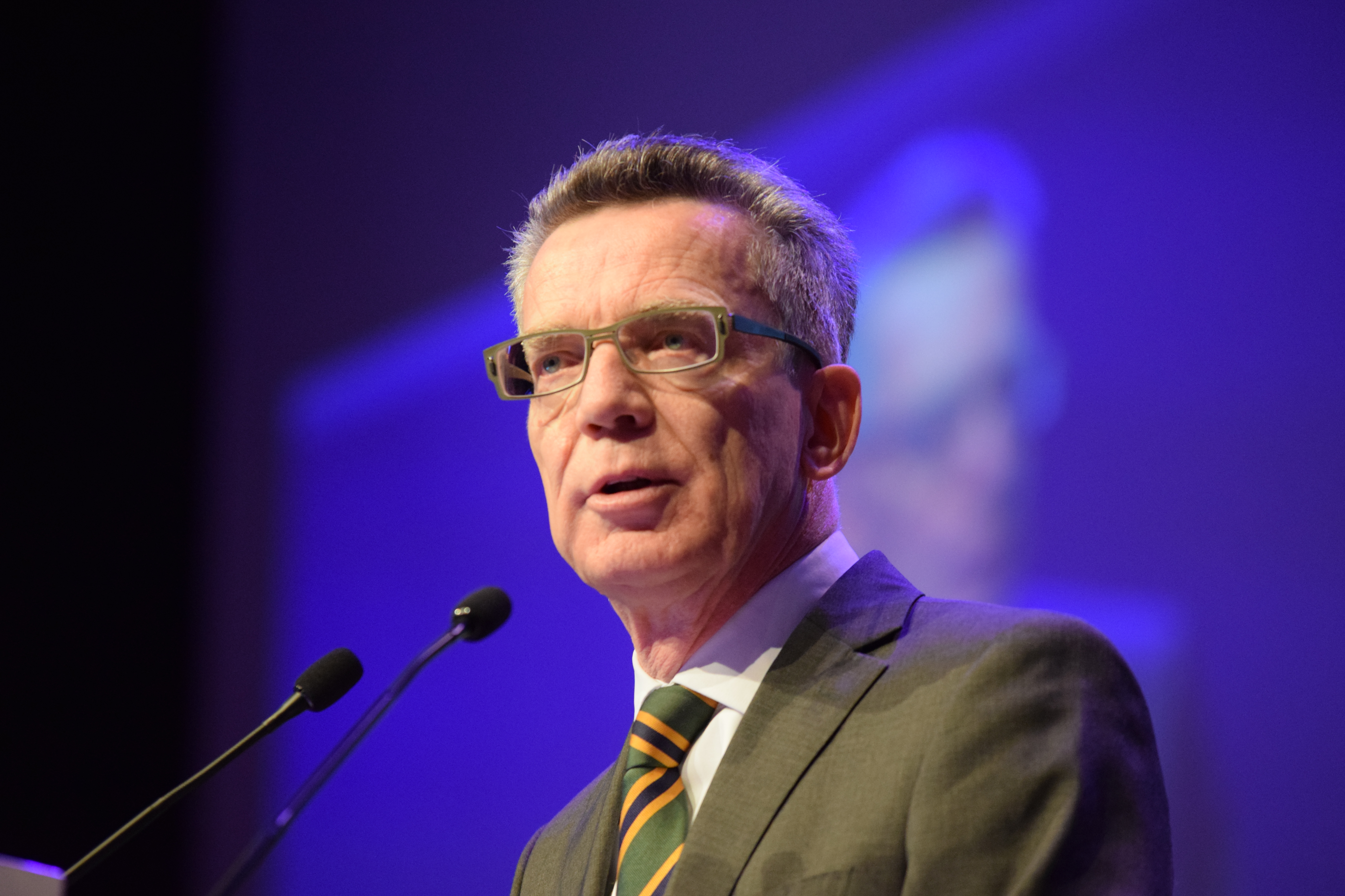 De Maiziere will Bootsflüchtlinge direkt nach Afrika zurückschicken