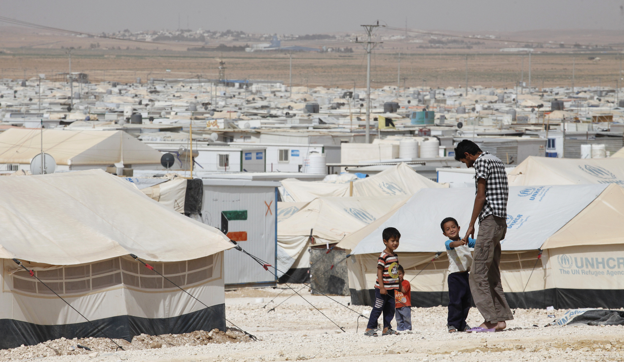 Flucht aus Syrien: Warum den Flüchtlingscamps immer noch das Geld fehlt 