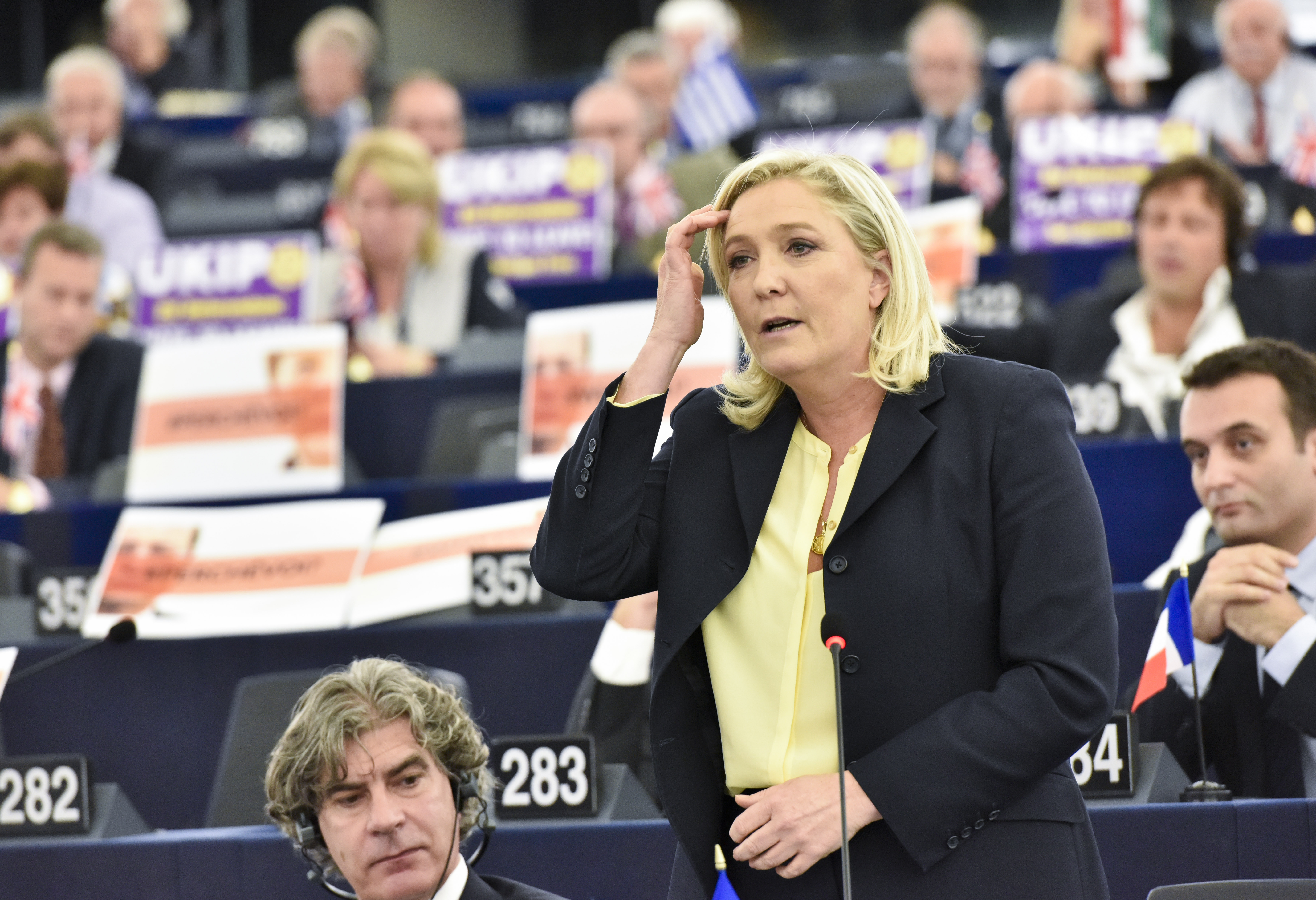 Marine Le Pen und Marcel de Graaff im EU-Parlament.