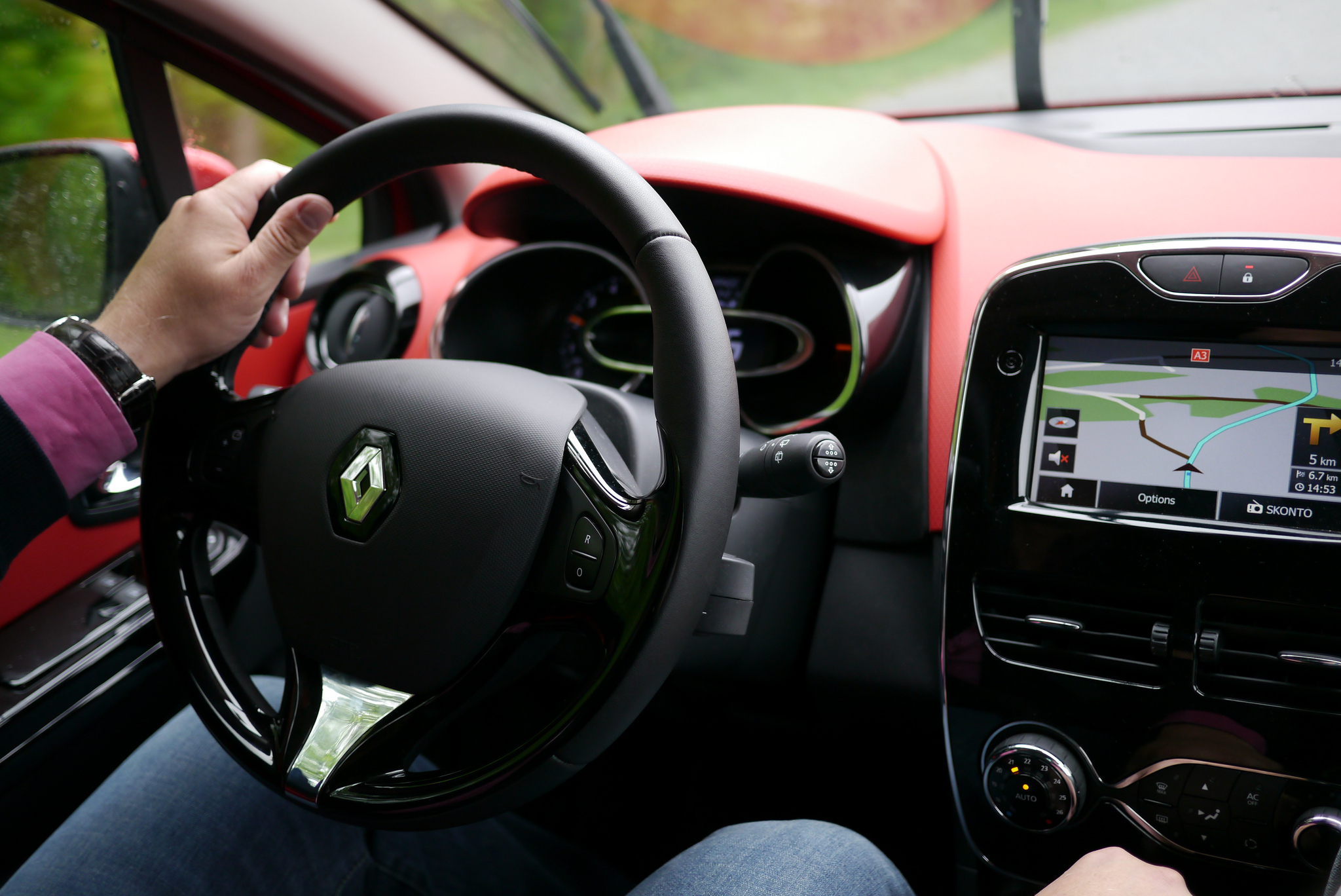 Abgas-Manipulationen: Renault unter Verdacht