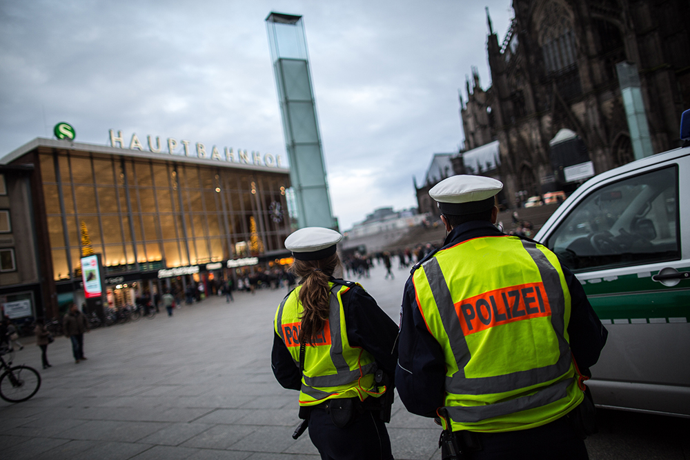 Nach den sexuellen Übergriffen in der Silvesternacht wachsen die Spannungen in Köln. Foto: dpa