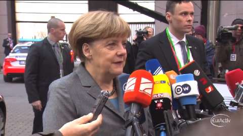 EU-Gipfel: Merkel signalisiert Kompromissbereitschaft im Schuldenstreit mit Griechenland