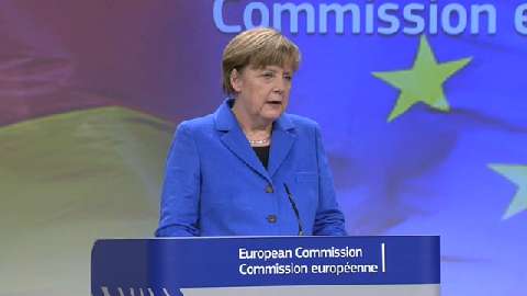Griechenland: Merkel und Juncker weisen Berichte über Differenzen zurück