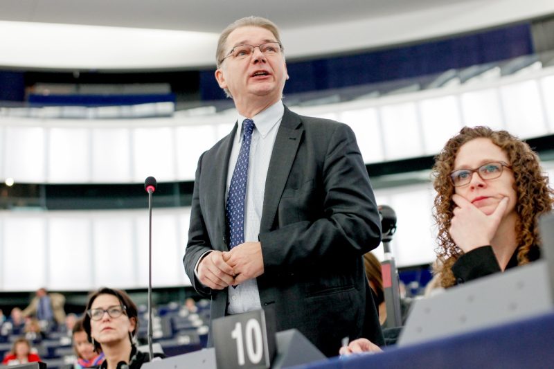 Philippe Lamberts: Europas Regierungen haben "skrupellose Feigheit" in der Flüchtlingskrise gezeigt