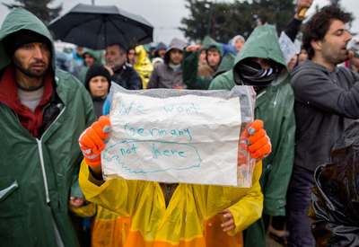 "Sie sind jetzt in einem Internierungslager"
