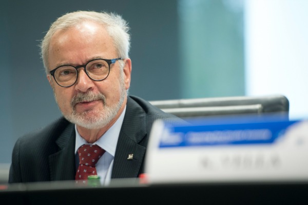 EIB-Chef: Mehr Entwicklungsgelder für den Kampf gegen Fluchtursachen