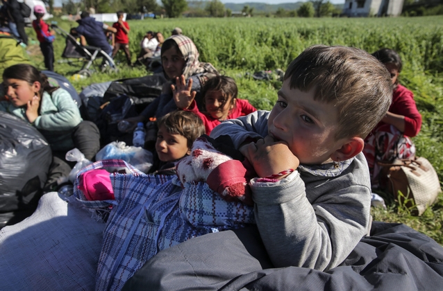 Idomeni: Hunderte Flüchtlinge in andere Lager gebracht