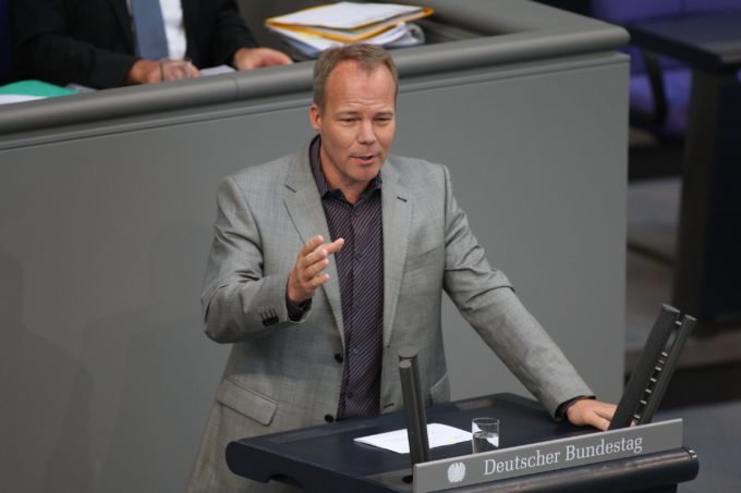 CETA: SPD-Linke stellt sich gegen Gabriel
