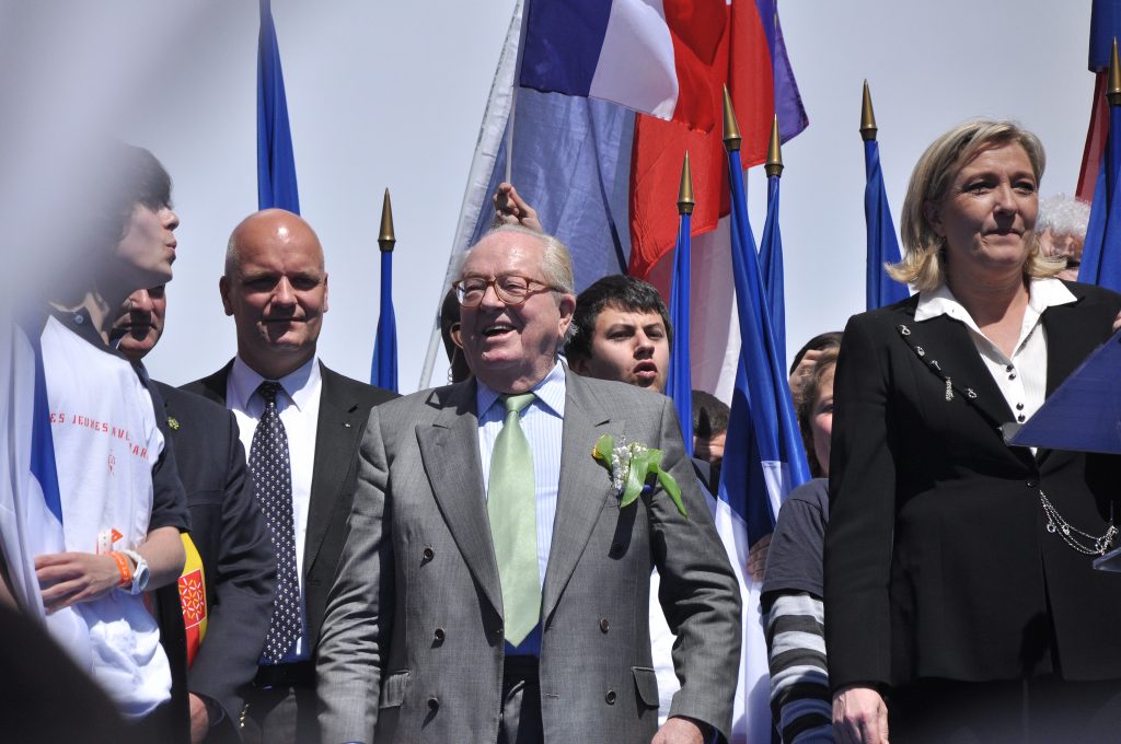 Front_National_Le_Pen_CREDIT[Blandine Le Cain_Flickr]