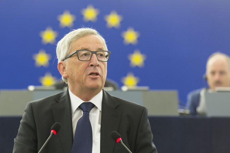 Kommissionschef Juncker rügt "Oettigate" und Drehtür-Effekt