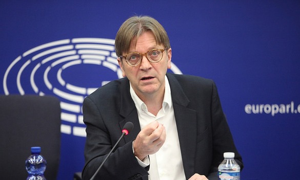 Verhofstadt: Brexit-Einwanderungskontrollen zerstören EU-Binnenmarkt