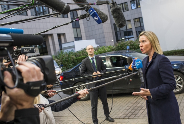 Afghanistan-Konferenz: EU-Hilfen in Milliardenhöhe und ein Abschiebeabkommen