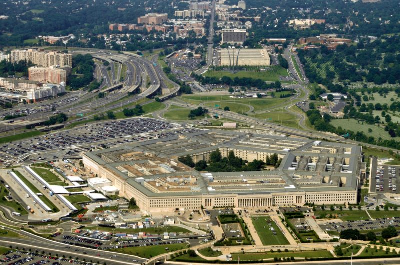 Silicon Valley auf Abstand zum Militär - deutsche Rüstungsunternehmen auf Annäherung