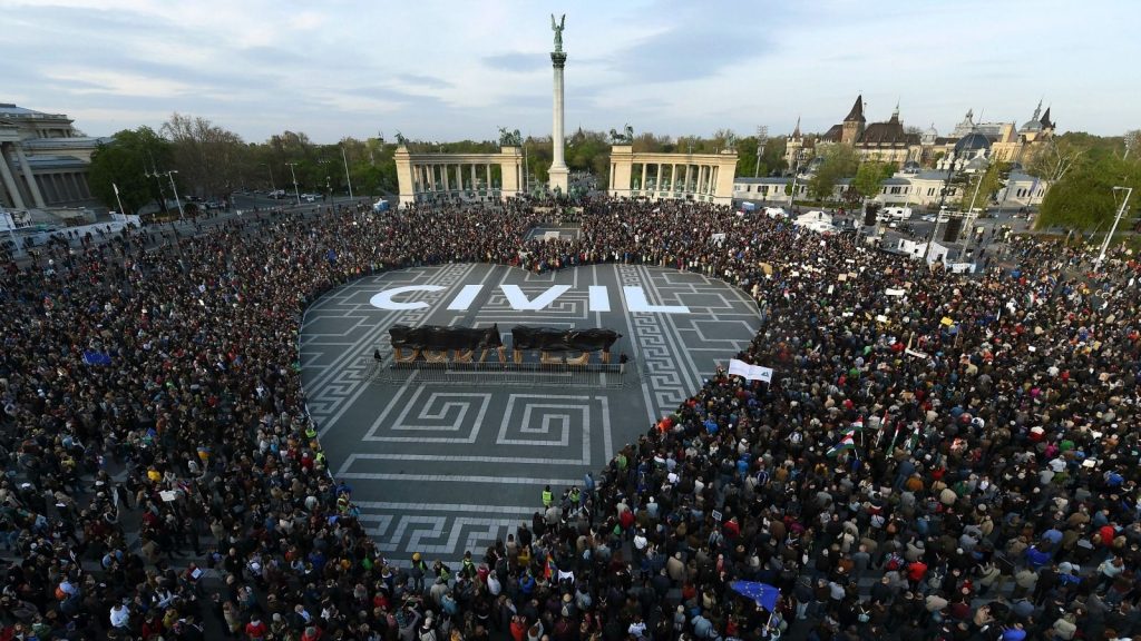 epa05904676 Thousands of participants attend a protest against the draft law on civil society organizations‘ transparency at the Heroes? Square in Budapest, Hungary, 12 April 2017. The protest is part of a wave of recent protests in Hungary against various policies that are seen as a rollback of liberal democracy.  EPA/ZOLTAN BALOGH HUNGARY OUT