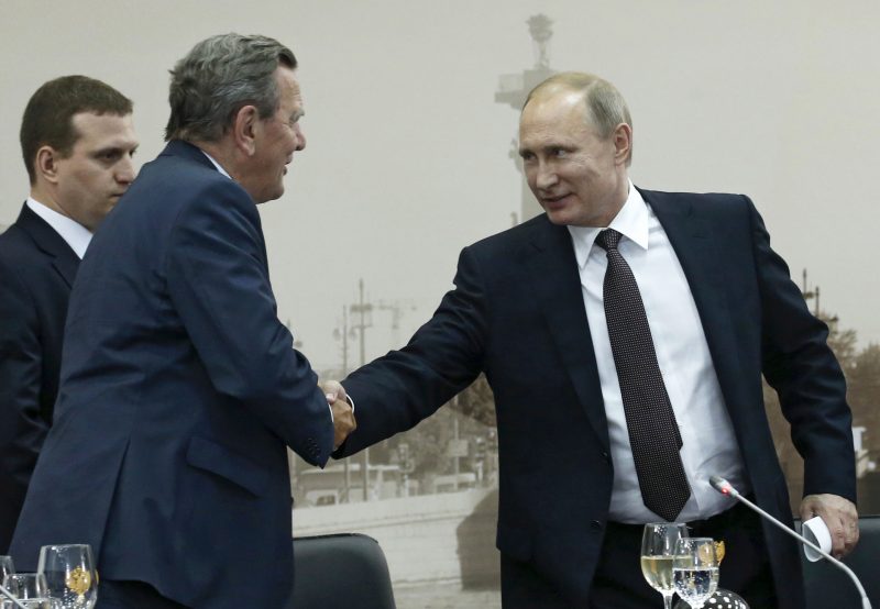 Rätsel um das Treffen zwischen Gabriel, Putin und Schröder