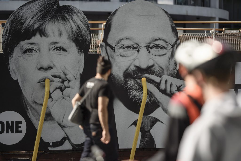 Campaign organization ONE protests on river Spree in German government district