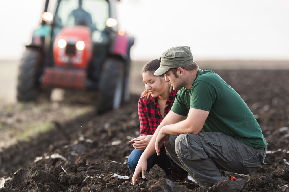 young_farmers_CREDIT[Fotokostic_Shutterstock]