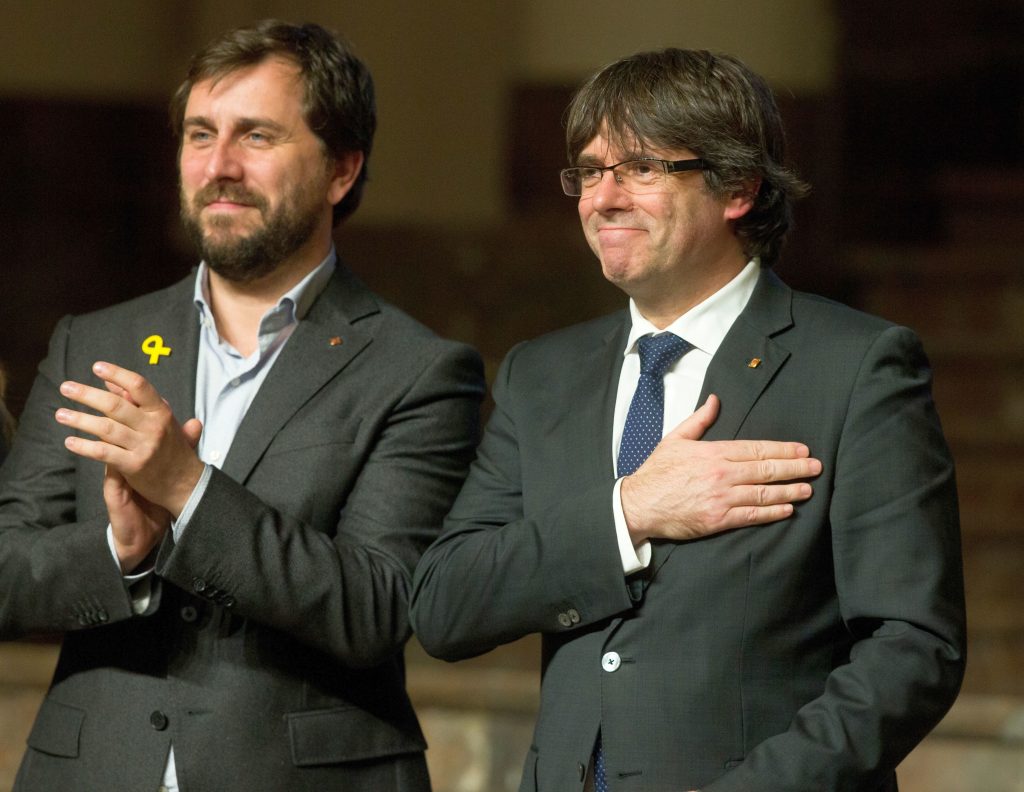 Catalan Mayors in support of the government of Catalonia