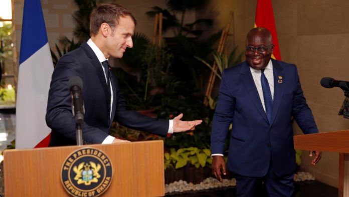 Ghanas Präsident überrascht Macron mit deutlicher Absage an die Entwicklungshilfe
