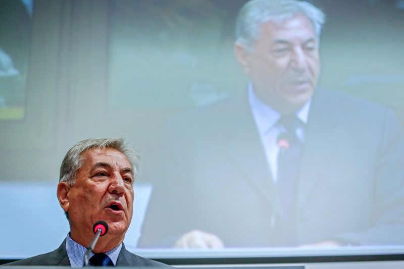 EU-Kommissar Vella: "Das chinesische Verbot von Plastikmüllimporten ist eine Chance"