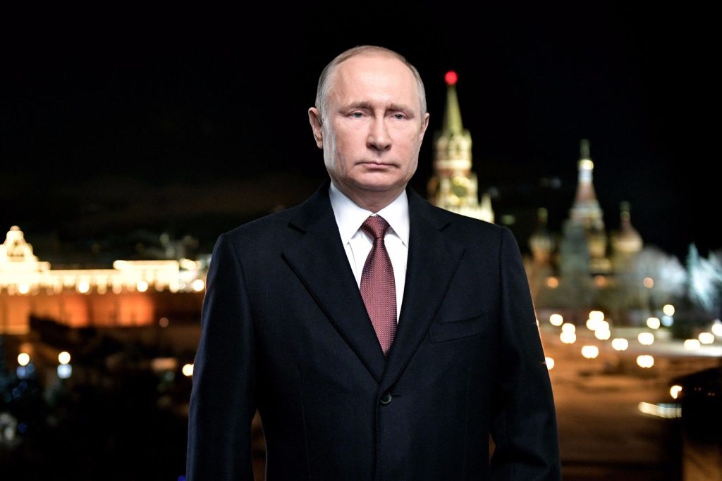 epa06411806 Russian President Vladimir Putin during his annual New Year address to the nation in Moscow, Russia, 31 December 2017.  EPA-EFE/ALEXEY NIKOLSKY / SPUTNIK / KREMLIN POOL /