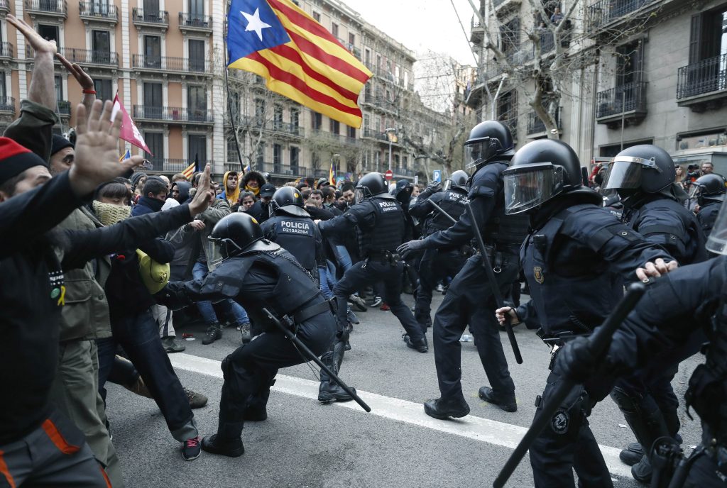 Protests against detention of Carles Puigdemont