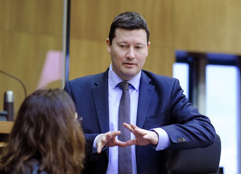 Blitzbeförderung in Brüssel: Kritik im EU-Parlament an Berufung Selmayrs