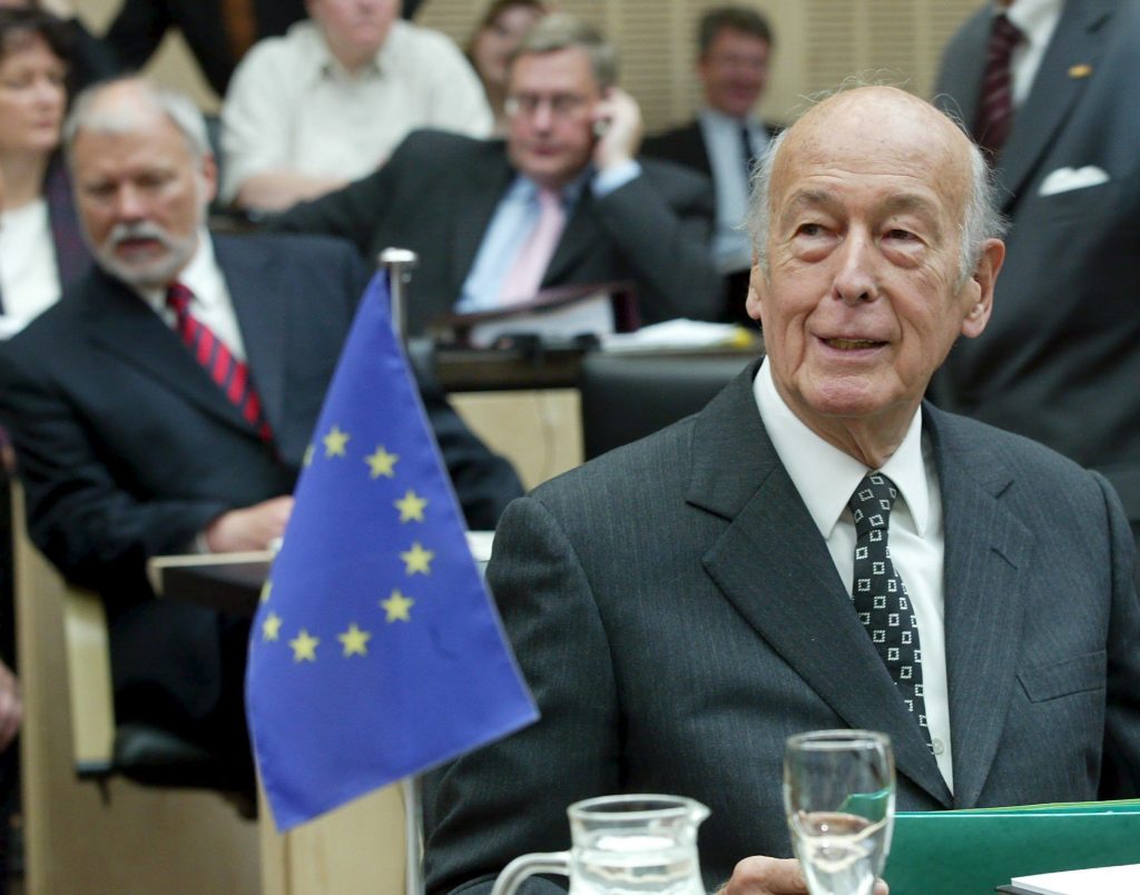 Upper house votes on European Constitution