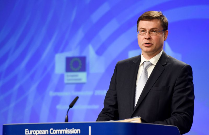 Dombrovskis über EU-Finanzvorschriften, Coronavirus und übermäßige Ungleichgewichte