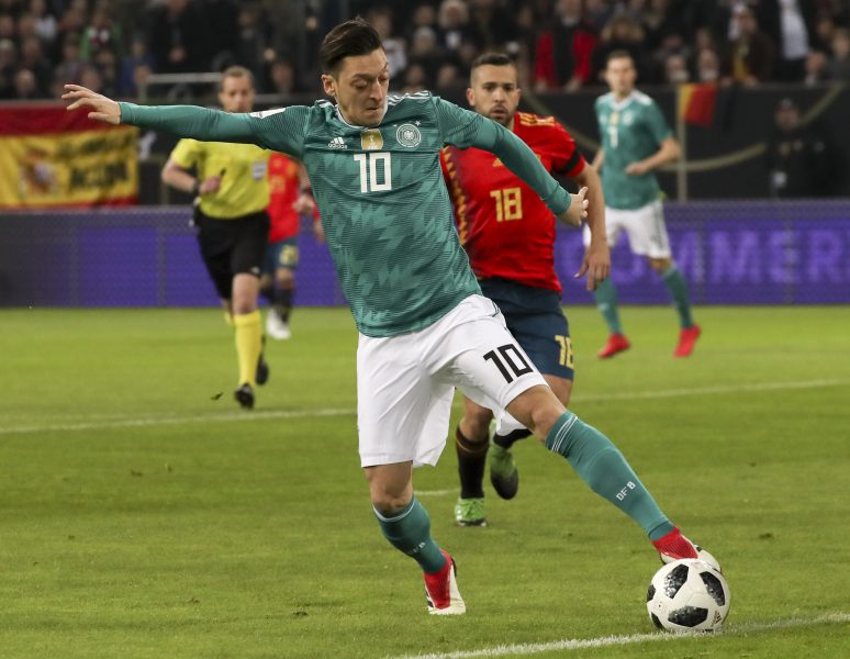 Özil und Gündogan stellen infrage, was Deutschland verbindet