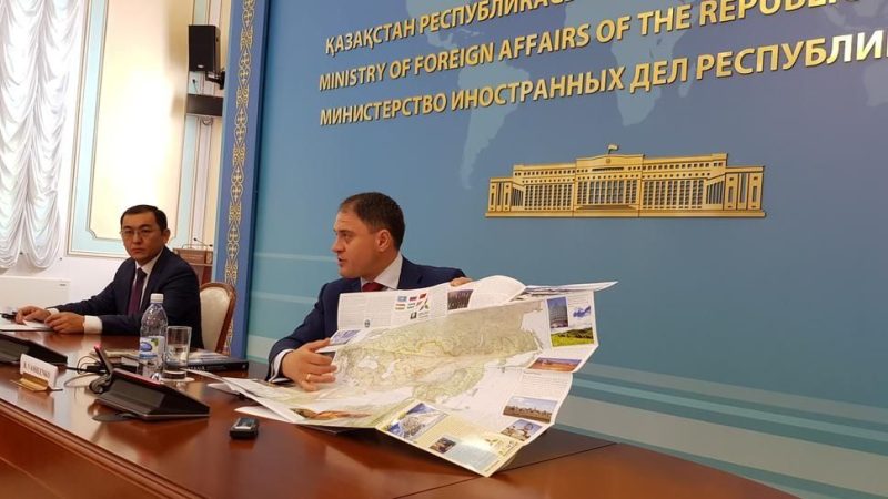 Kasachstan positioniert sich als Brücke zwischen Asien und Europa