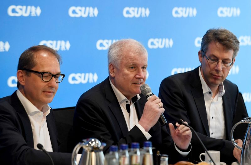 Seehofer zufrieden mit Rücknahmeabkommen