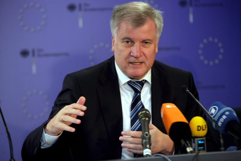 Seehofer legt Entwurf für Einwanderungsgesetz vor