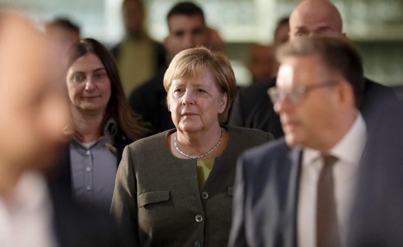 CDU will Merkels Nachfolger auf Regionalkonferenzen vorstellen