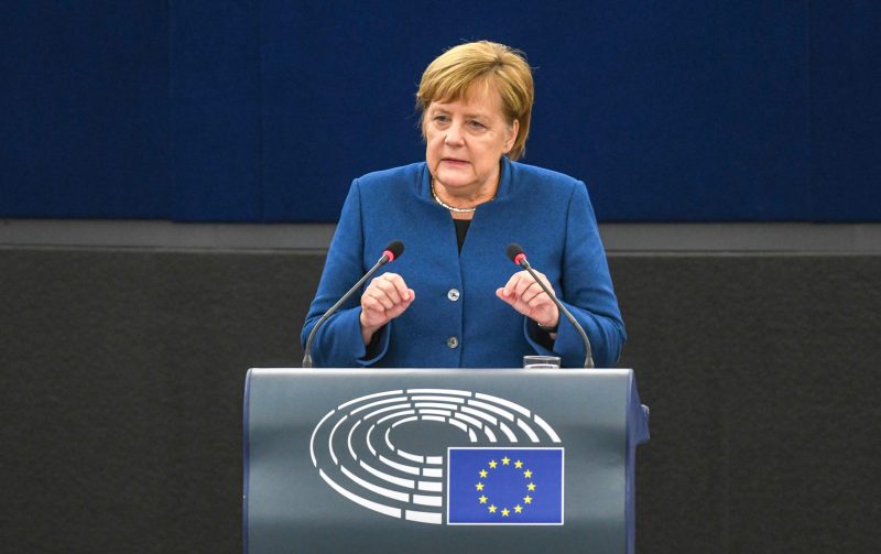 Merkel legt Fokus der EU-Politik auf Verteidigung