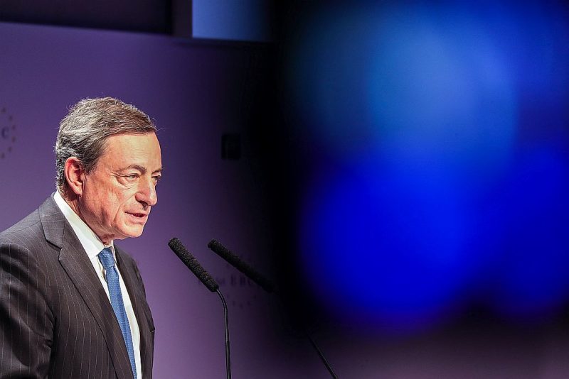 Draghi signalisiert neue EZB-Finanzspritzen - Trump verärgert