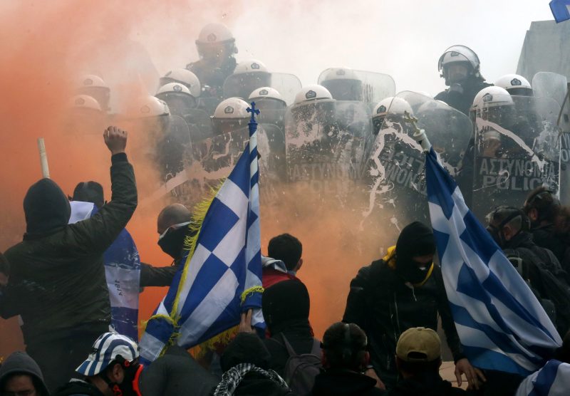 Namensstreit: Krawalle in Athen