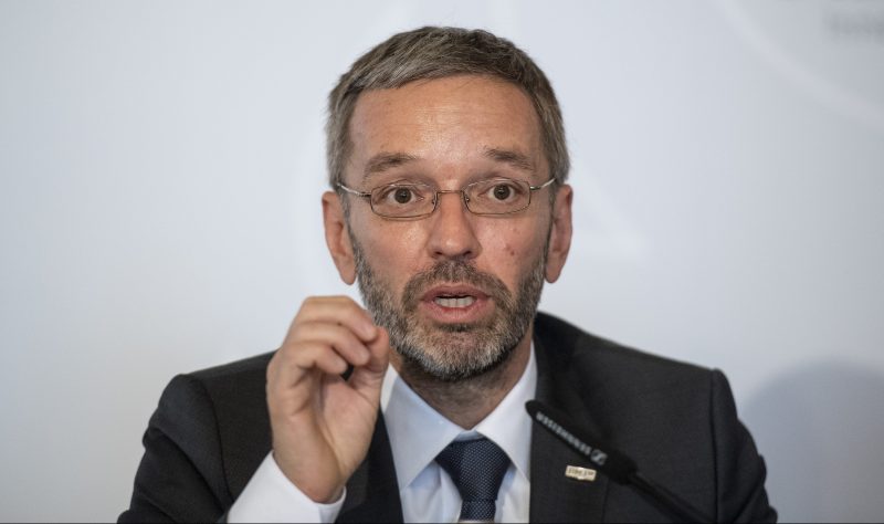 Österreich: Innenminister will deutliche Verschärfung des Asylrechts