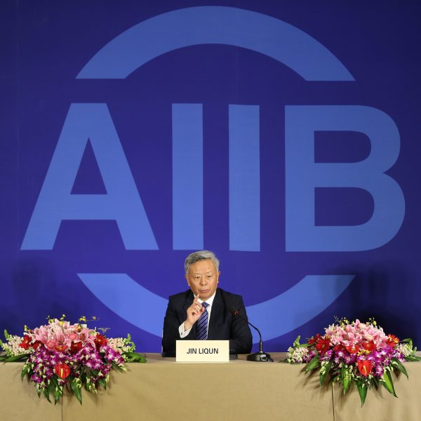 Nachhaltigkeit und Menschenrechte kommen in der chinesischen Entwicklungsbank AIIB zu kurz, kritisiert Studie