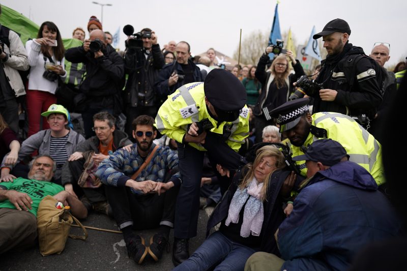 Hunderte Festnahmen bei Klimamaprotest in London