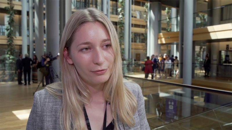 Interview mit Kira Peter-Hansen, die jüngste MdEP, die je gewählt wurde
