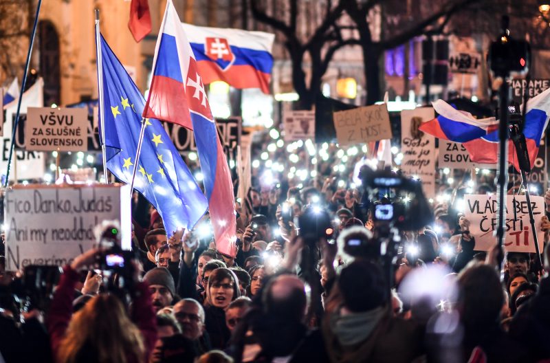 Bericht: Korruptionsbekämpfung auf höchster Ebene ist unerlässlich in der Slowakei