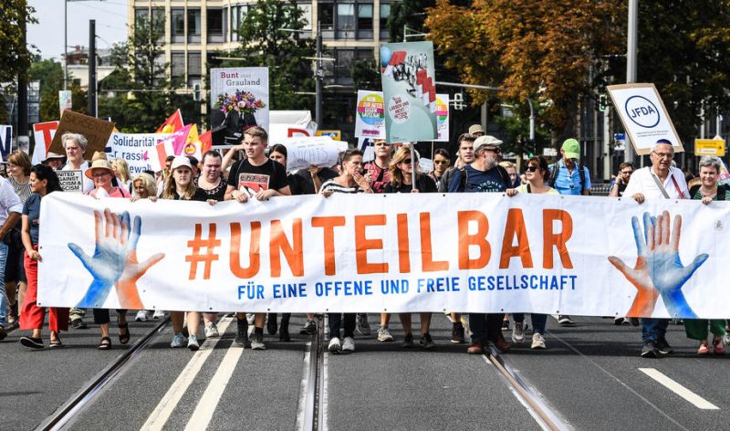 Tausende setzen in Berlin ein Zeichen für die offene Gesellschaft