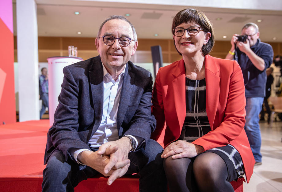 Esken and Walter-Borjans win race for SPD party leadership