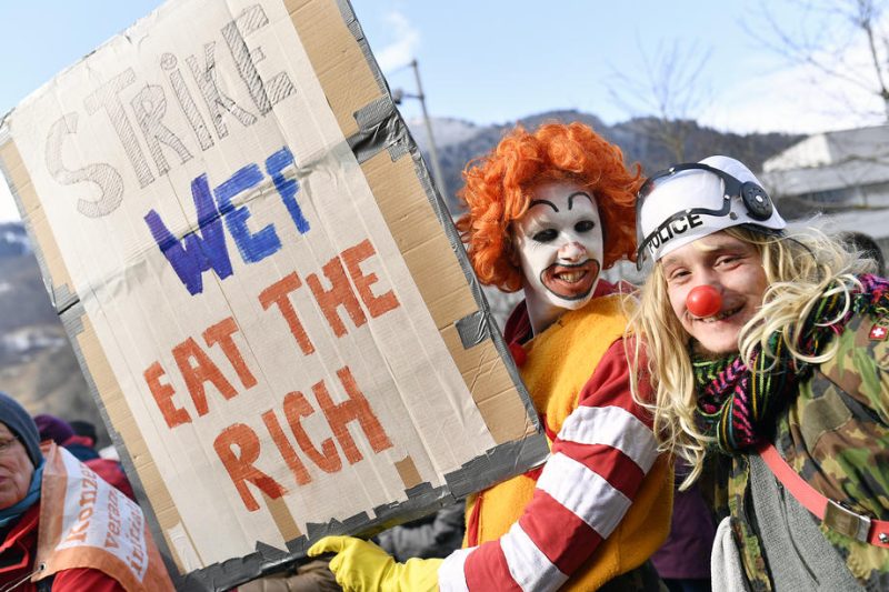 Hunderte Klimaschützer starten Protestmarsch zum Schweizer Weltwirtschaftsforum